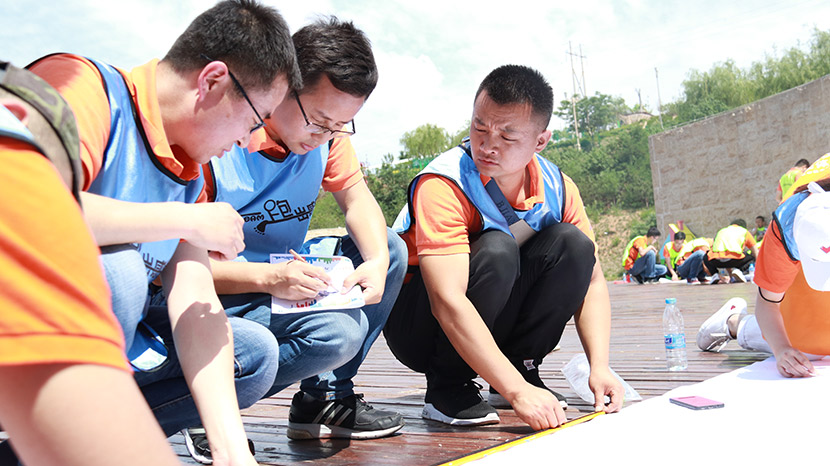 生日快乐,走一个!金年会机械给员工寿星来一场惊喜生日派对 生日快乐,走一个!金年会机械给员工寿星来一场惊喜生日派对